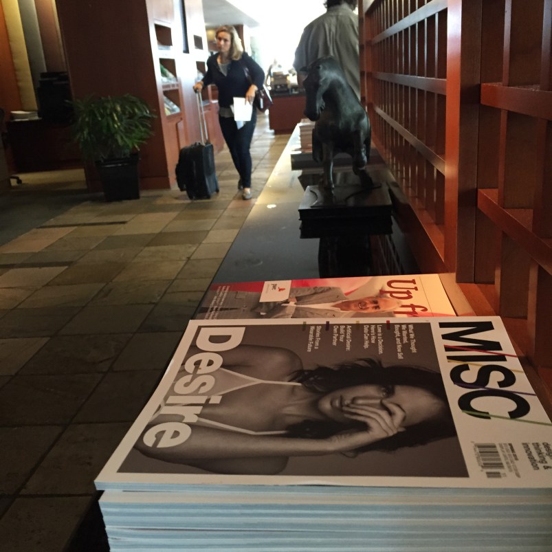 There were at least a dozen different magazines available to read / take. About 1/3 were in French.